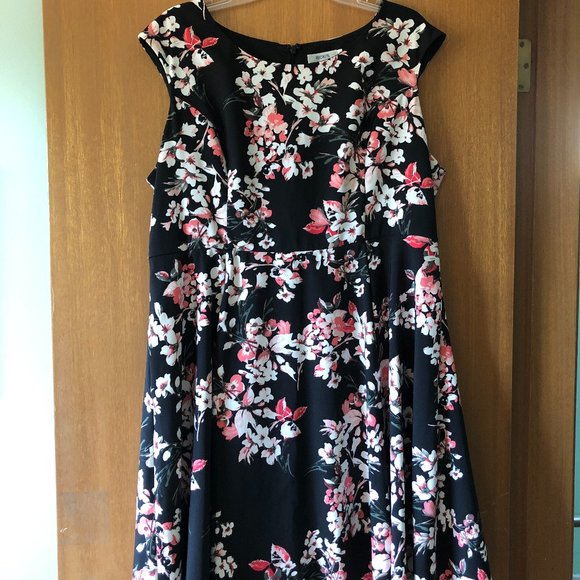 Ricki's Black Floral Dress - Picture 1 of 3